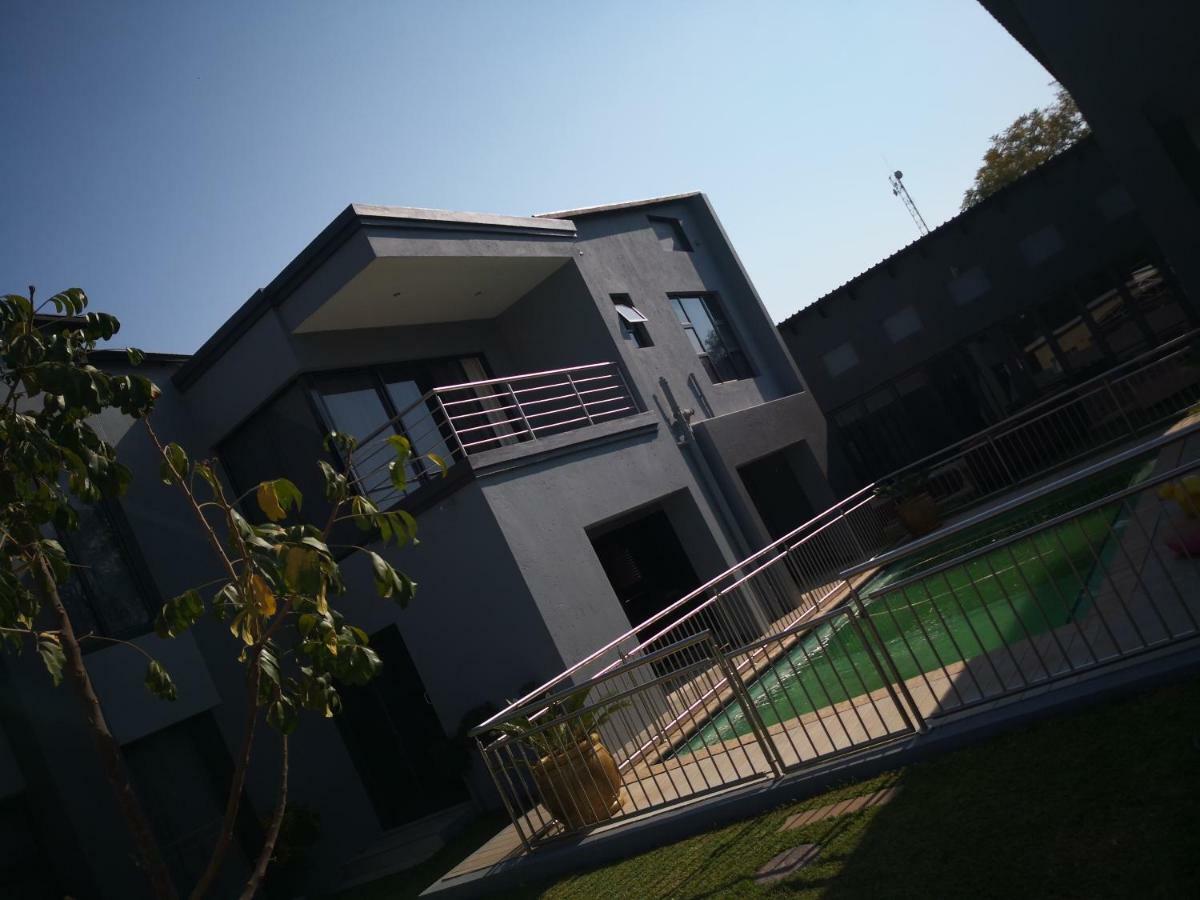 Mmakgabo Boutique Lodge Бела-Бела Екстер'єр фото